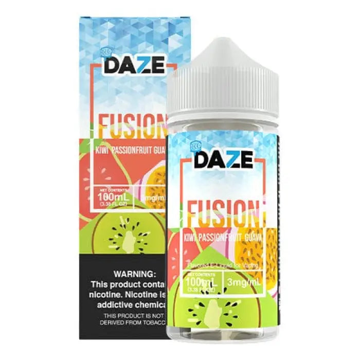 E-liquid bottle and packaging for ’Daze Fusion’ flavor, featuring fruit imagery.